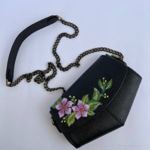 کیف دوشی چرم فلوتر مشکی با نقاشی